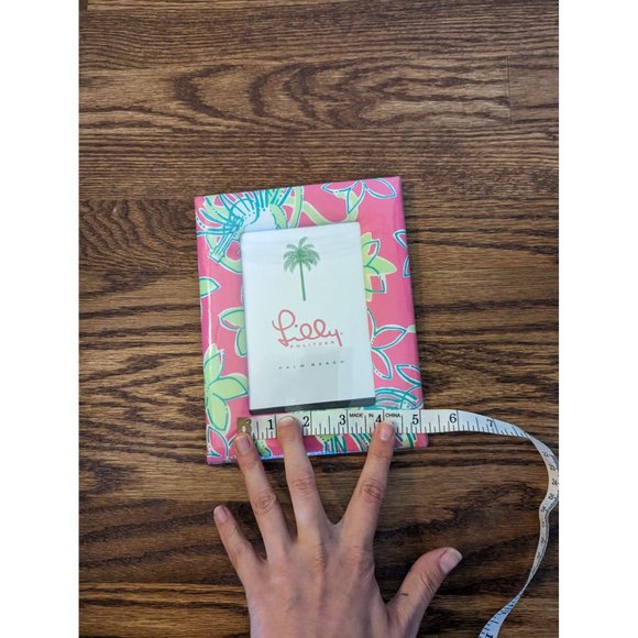 New Lilly Pulitzer Pink and Green Tabletop Fabric 6x4 Frame - Picture 5 of 6